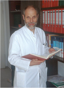 Priv.-Doz. Dr. med. Lutz Fricke, internistischer Leiter des Transplantationszentrums