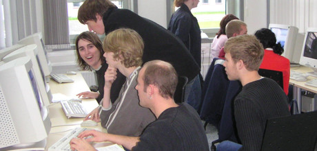 In Lübeck lernen Schülerinnen und Schüler die Uni-Informatik kennen